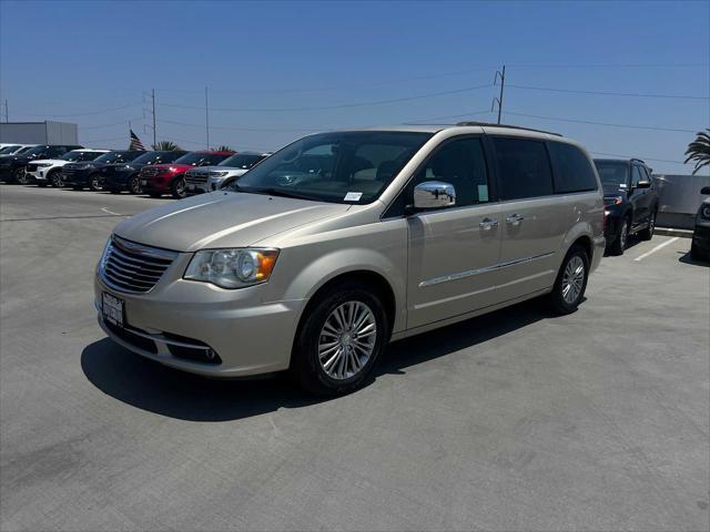 2014 Chrysler Town & Country