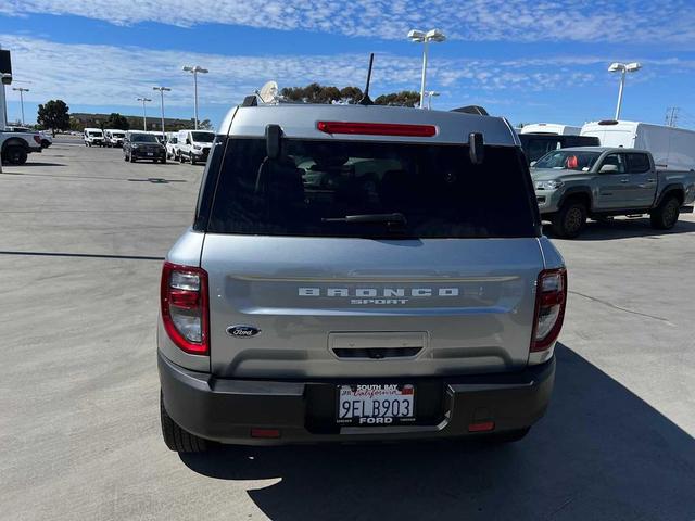 Photo of 2022 Iconic Silver Metallic Ford Bronco Sport