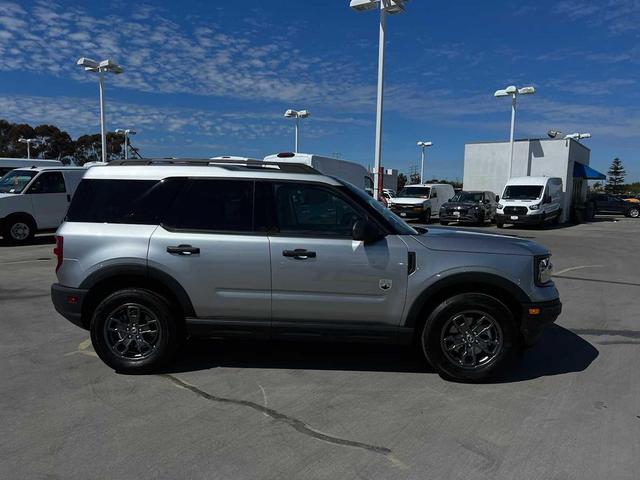 Photo of 2022 Iconic Silver Metallic Ford Bronco Sport