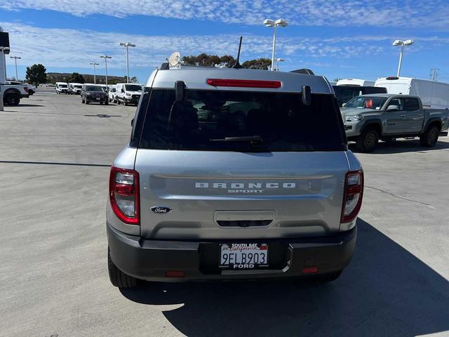 Photo of 2022 Iconic Silver Metallic Ford Bronco Sport