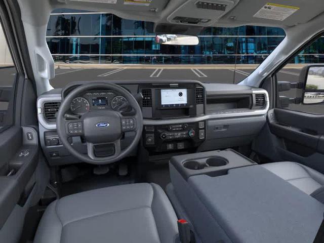 Photo of 2026 Oxford White Ford F-250