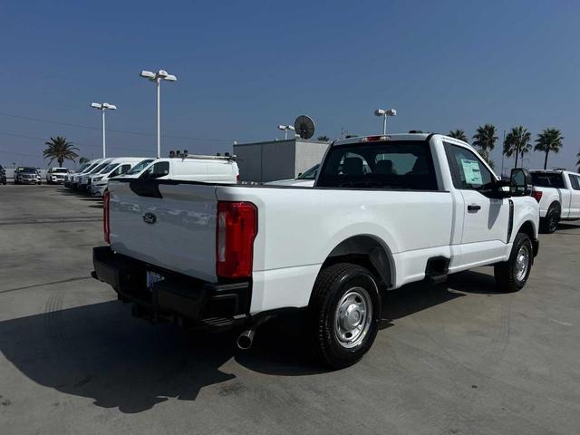 Photo of 2026 Oxford White Ford F-250