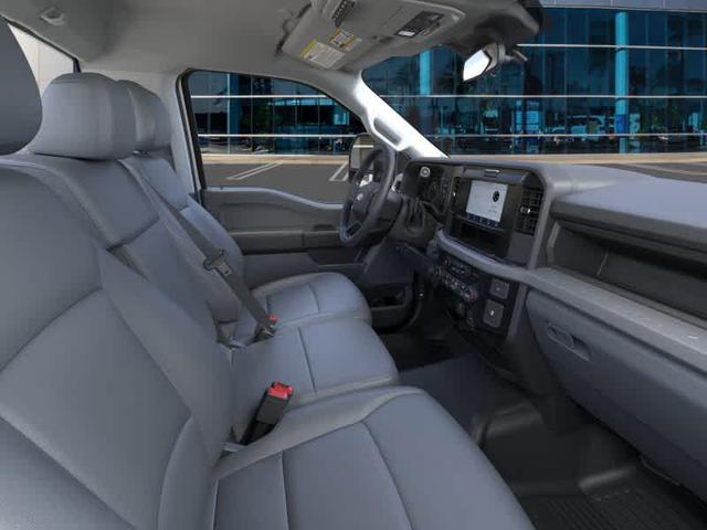 Photo of 2026 Oxford White Ford F-250