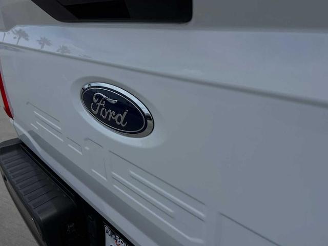 Photo of 2022 Oxford White Ford F-150