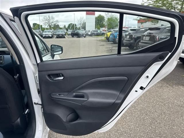 Photo of 2025 Aspen White Nissan Versa