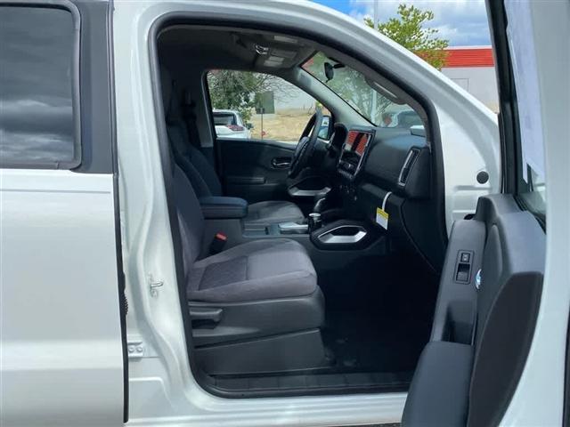 Photo of 2025 Glacier White Nissan Frontier