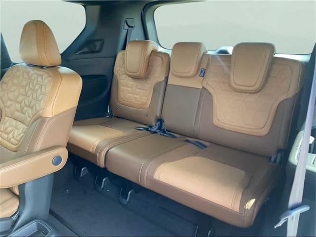 Photo of 2025 Everest White P Nissan Armada