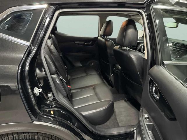 Photo of 2021 Magnetic Black Nissan Rogue Sport