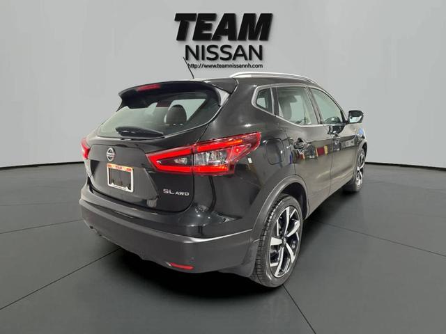 Photo of 2021 Magnetic Black Nissan Rogue Sport