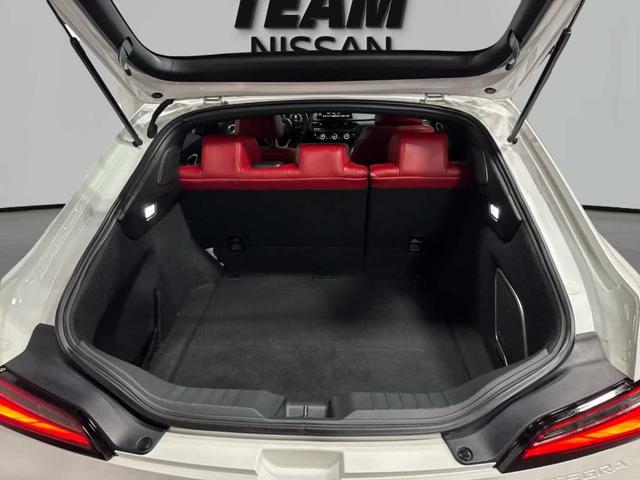 Photo of 2023 Platinum White Pearl Acura Integra