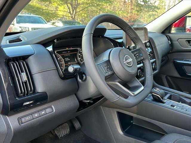Photo of 2025 Scarlet Ember Nissan Pathfinder