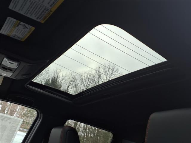 Photo of 2025 Boulder Gray Metallic Nissan Frontier