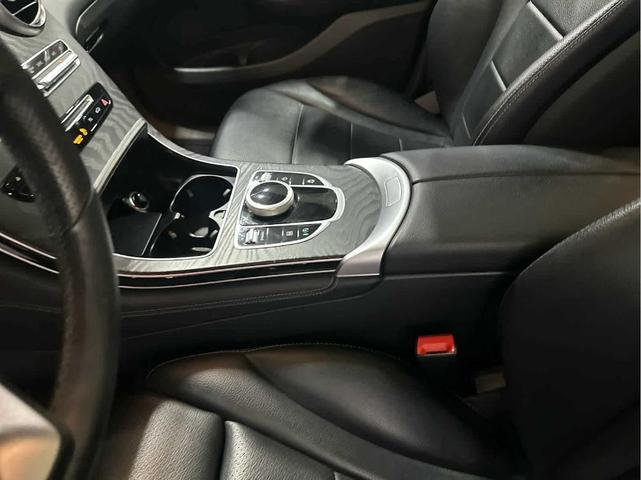 Photo of 2018 Gray Metallic Mercedes-Benz GLC 300