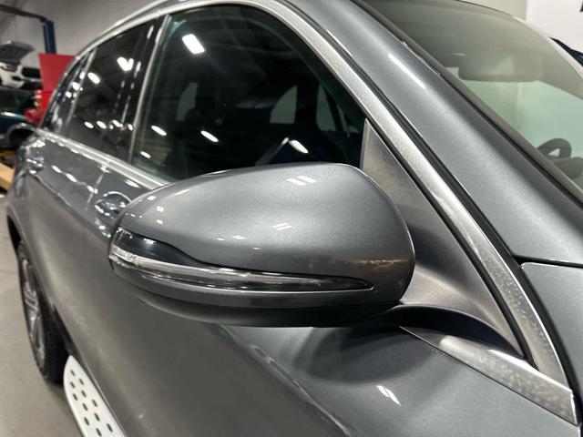 Photo of 2018 Gray Metallic Mercedes-Benz GLC 300