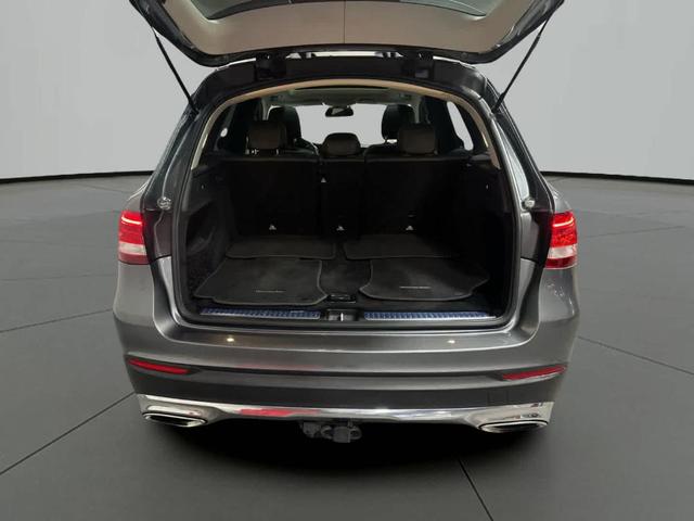 Photo of 2018 Gray Metallic Mercedes-Benz GLC 300
