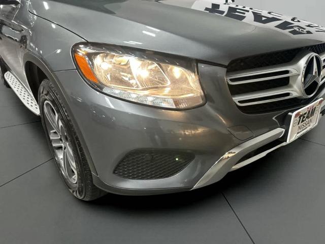 Photo of 2018 Gray Metallic Mercedes-Benz GLC 300
