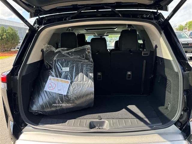 Photo of 2025 Black Nissan Pathfinder