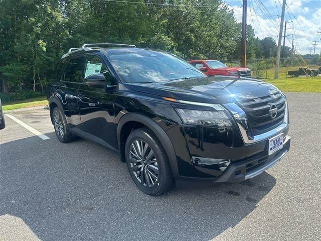 Photo of 2025 Black Nissan Pathfinder