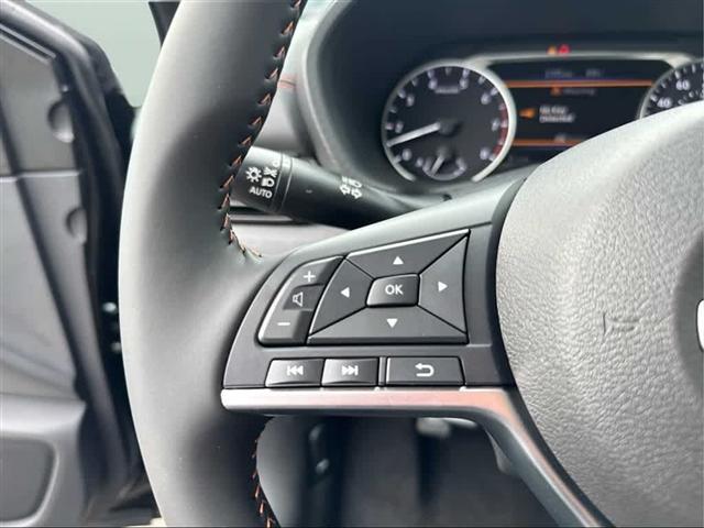Photo of 2025 Black Nissan Sentra