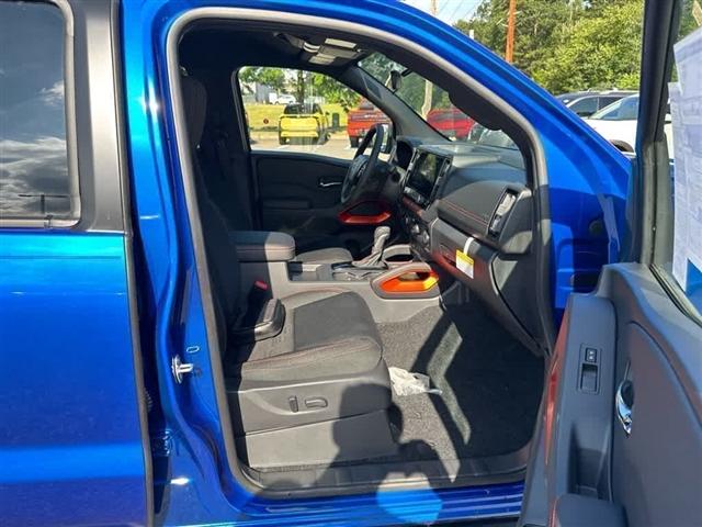 Photo of 2025 Bluestone Pearl Nissan Frontier
