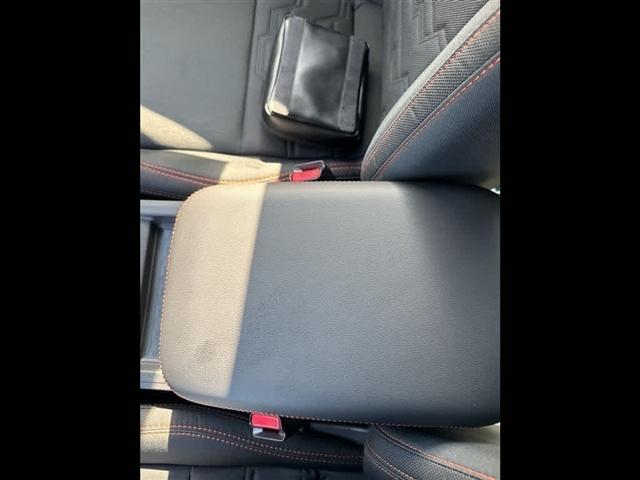 Photo of 2025 Bluestone Pearl Nissan Frontier
