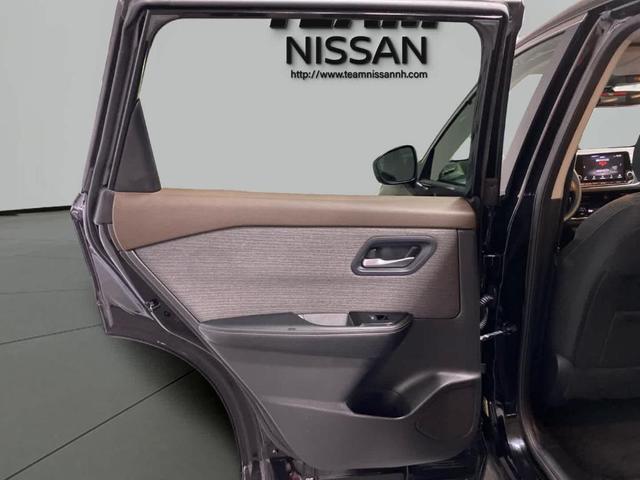 Photo of 2022 Black Nissan Rogue