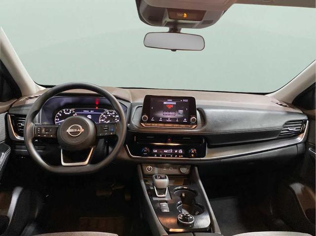 Photo of 2022 Black Nissan Rogue