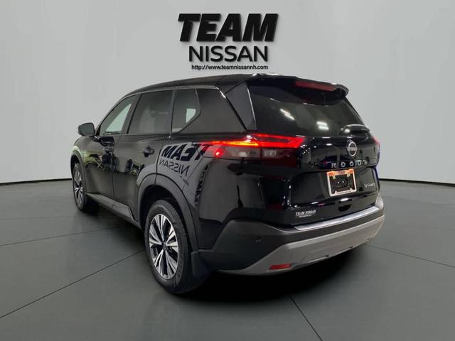 Photo of 2022 Black Nissan Rogue