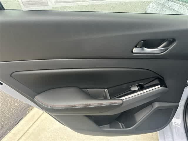 Photo of 2025 Gray Sky Pearl Nissan Altima