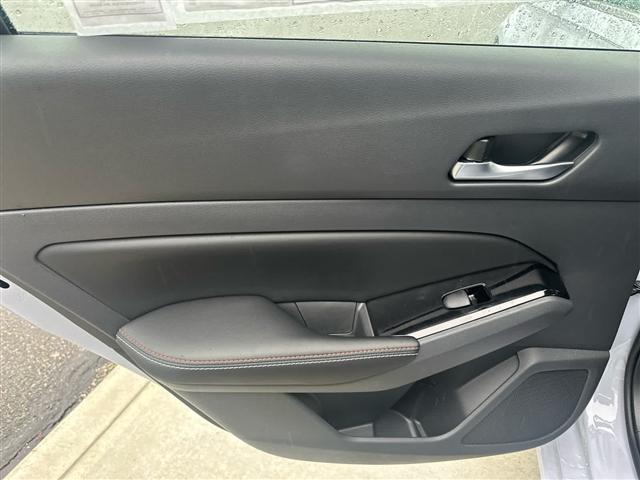 Photo of 2025 Gray Sky Pearl Nissan Altima