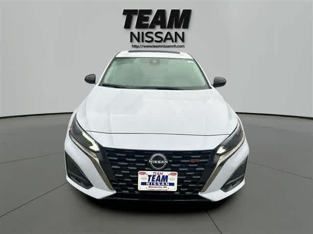 Photo of 2025 Gray Sky Pearl Nissan Altima