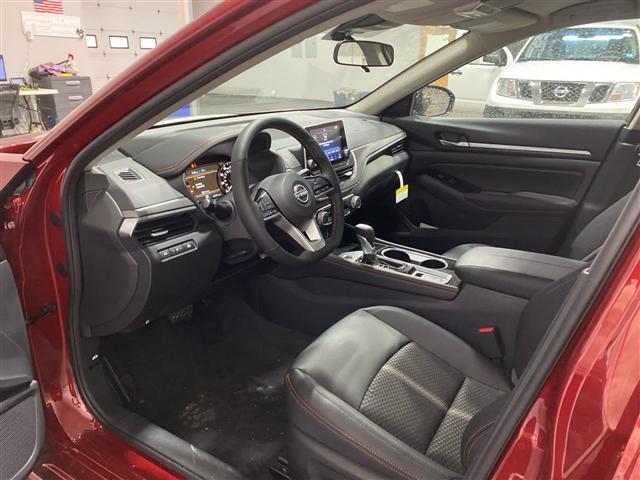 Photo of 2025 Scarlet Ember Nissan Altima