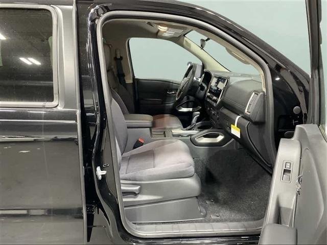 Photo of 2025 Black Nissan Frontier