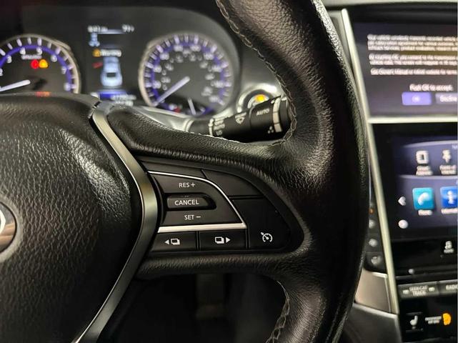 Photo of 2017 Midnight Black INFINITI Q60