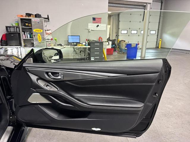 Photo of 2017 Midnight Black INFINITI Q60