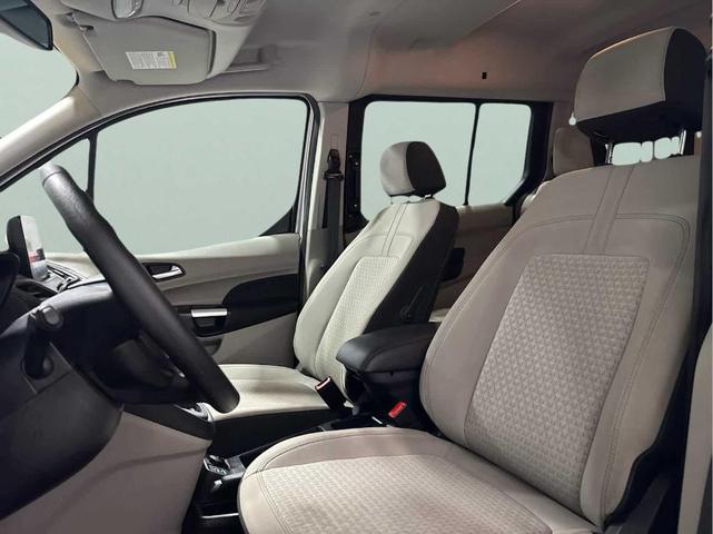Photo of 2022 Silver Ford Transit Connect
