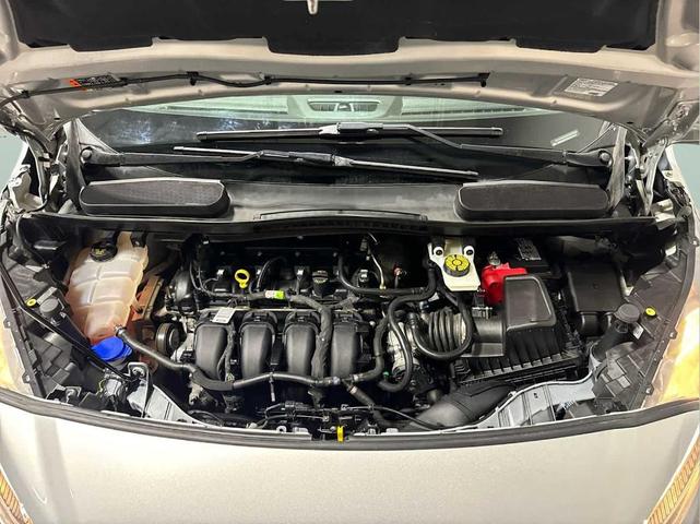 Photo of 2022 Silver Ford Transit Connect