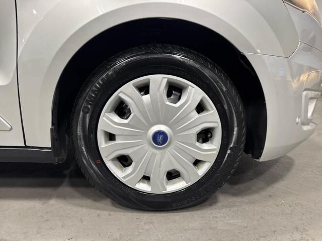 Photo of 2022 Silver Ford Transit Connect
