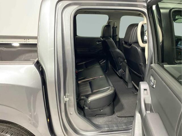 Photo of 2024 Gun Metallic Nissan Frontier