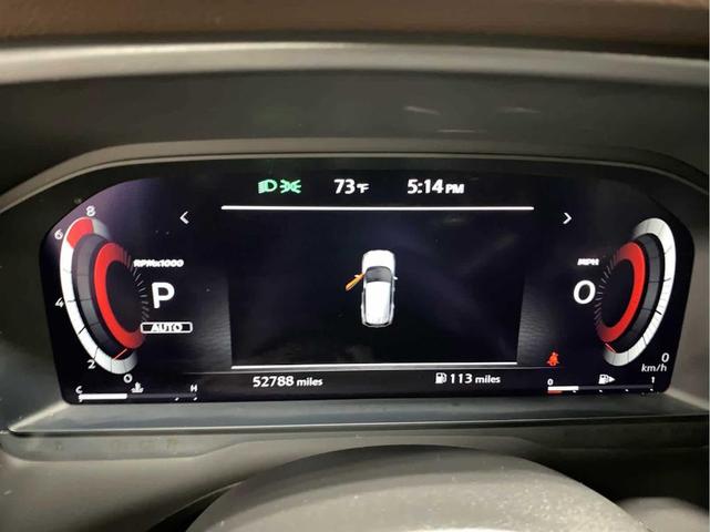 Photo of 2022 Boulder Gray Nissan Rogue