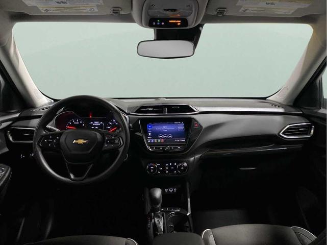 Photo of 2021 Summit White Chevrolet Trailblazer