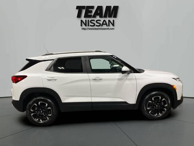 Photo of 2021 Summit White Chevrolet Trailblazer