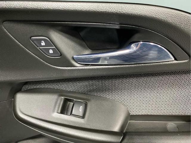 Photo of 2021 Summit White Chevrolet Trailblazer
