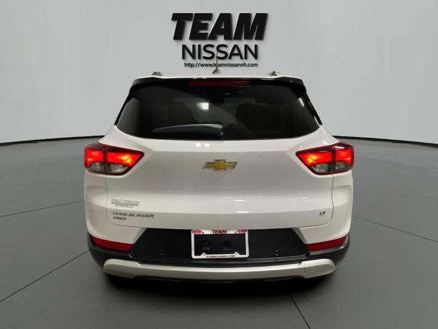 Photo of 2021 Summit White Chevrolet Trailblazer