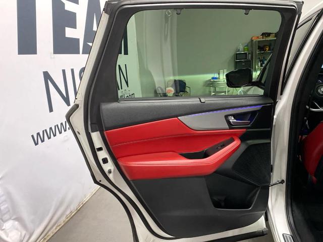 Photo of 2022 Platinum White Pearl Acura MDX