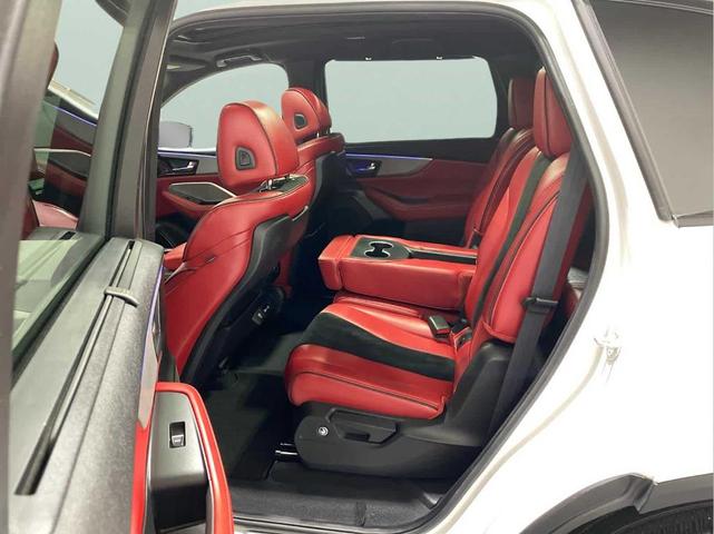 Photo of 2022 Platinum White Pearl Acura MDX