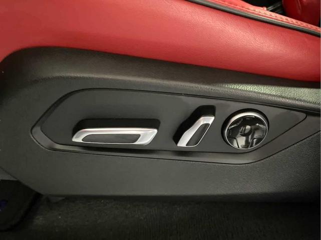 Photo of 2022 Platinum White Pearl Acura MDX