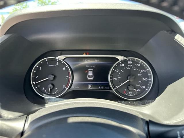 Photo of 2025 Cloud White Nissan Sentra