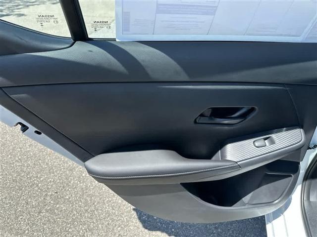 Photo of 2025 Cloud White Nissan Sentra