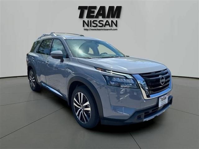 Photo of 2025 Boulder Gray Metallic Nissan Pathfinder